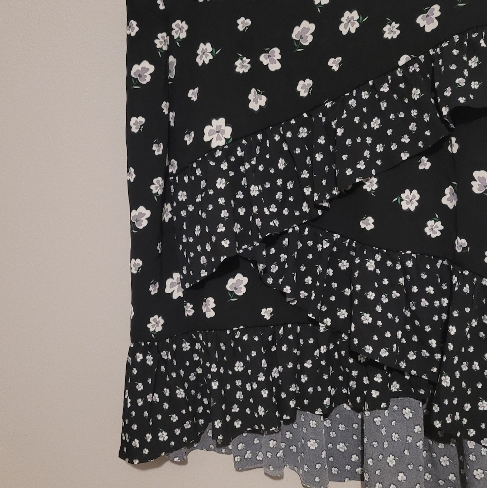 NWT H&M Ruffle Mini Skirt - Picture 2 of 6